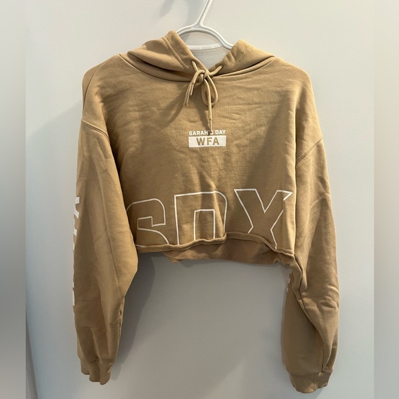 Sarah's Day White Fox Boutique sweater - Picture 1 of 3